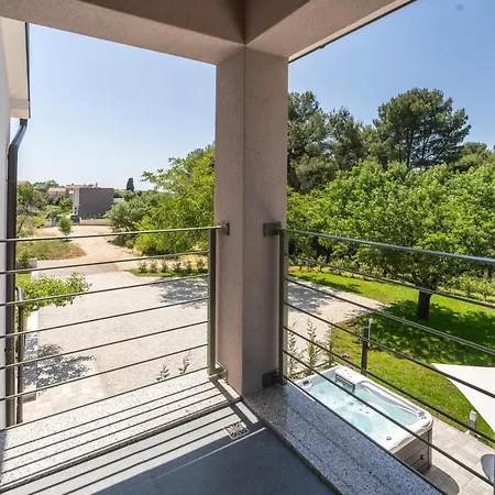 וילה Casa Pinia With Outdoor Jacuzzi