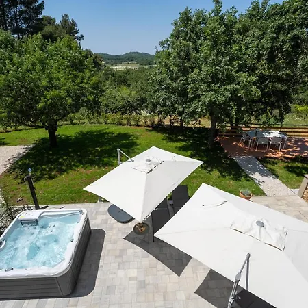 Casa Pinia With Outdoor Jacuzzi *