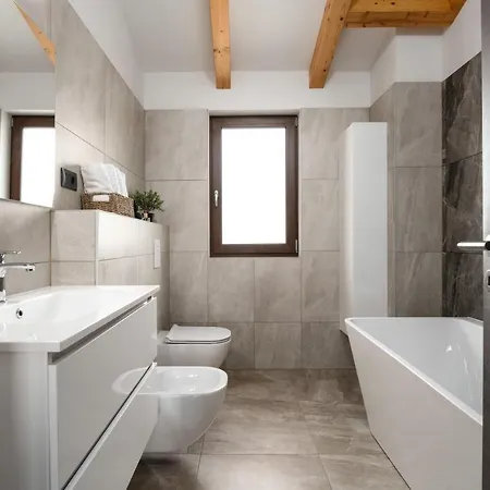 Casa Pinia With Outdoor Jacuzzi Villa